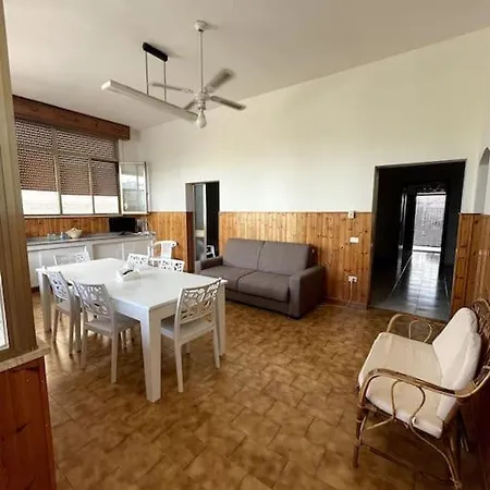 Al Mare Apartment